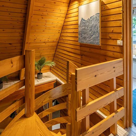 Home4stays - Im Nurdachstil In *